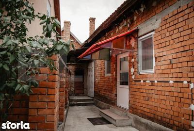 Casă cu 5 camere cu Teren 3588 Mp în Central - 18