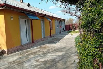 Casă cu Teren 2600 Mp în Central - 1