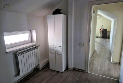 Apartament cu 3 camere decomandat, mobilat în Colentina - 9