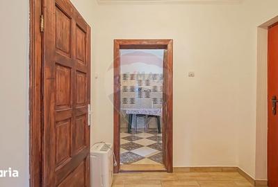 Casă cu 5 camere cu Teren 1310 Mp în Mănești - 8