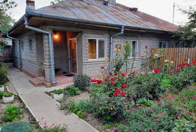 Casă cu 3 camere cu Teren 750 Mp în Amara - 1