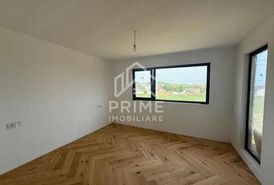 Casă cu 7 camere cu Teren 600 Mp în Ighiu - 2