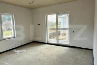 Casă cu 4 camere cu Teren 400 Mp în Luna - 8
