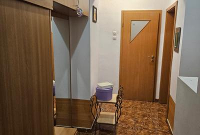Apartament 2 camere mobilat si utilat cu centrala proprie de apartament etaj 3/5 - 6