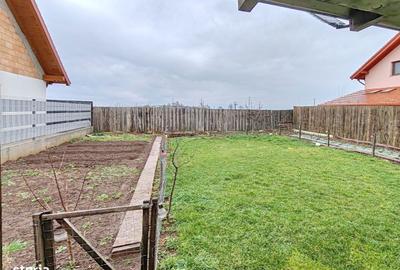 Casă cu 4 camere cu Teren 463 Mp în Central - 12