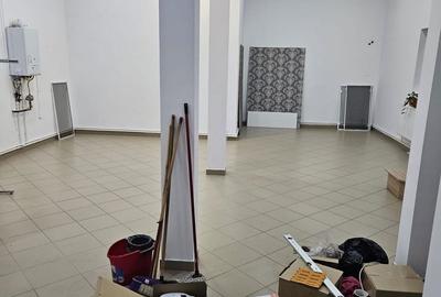 Spațiu comercial, de 75 mp, în Exterior Vest - 2