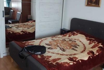 Apartament cu 2 camere decomandat în Victoriei - 2