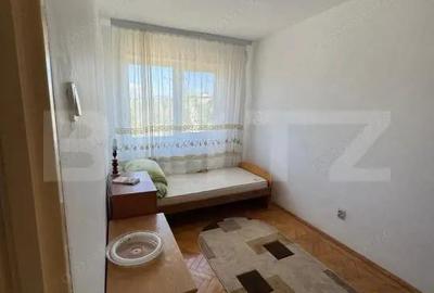 Apartament luminos cu 3 camere Moreni - 9