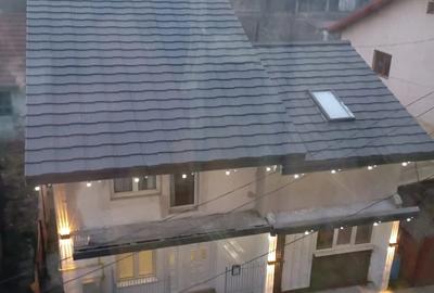 Casă cu 5 camere cu Teren 185 Mp în Central - 1