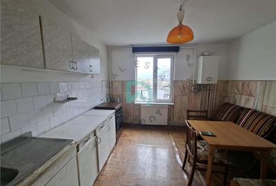 Apartament cu 2 camere decomandat în Uzina 2 - 11