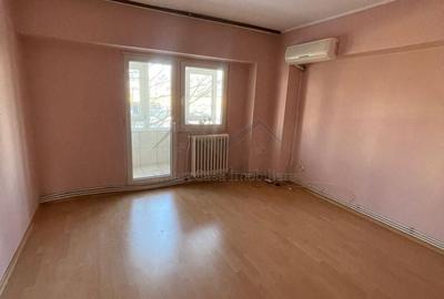Apartament 2 camere decomandat Pacurari etajul 1 - 2