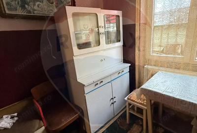 Apartament cu 2 camere semidecomandat, mobilat în Exterior Est