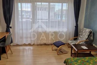 Garsoniera, Tudor - 5