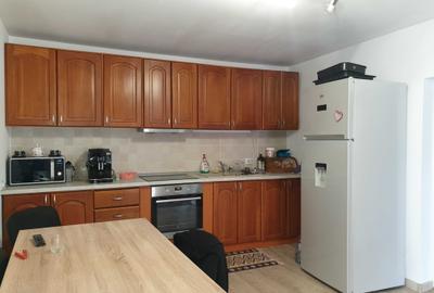 Casă cu 4 camere în Exterior Vest - 3