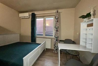 Garsonieră decomandată în Central