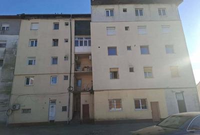 Apartament cu 6 camere decomandat în Nădlac - 4