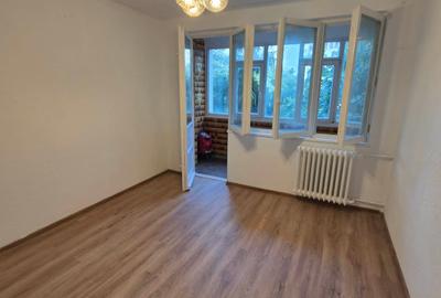 Apartament cu 3 camere semidecomandat în Colentina - 8