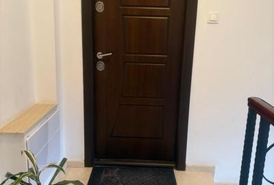 Apartament 3 camere Laminorului decomandat 85 mp, etaj 3 ,metrou 4 min - 20