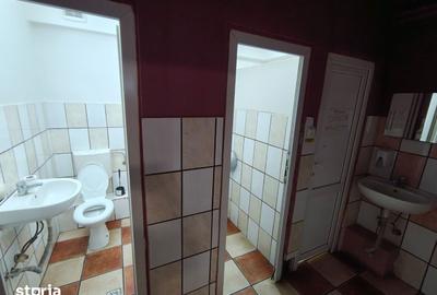 Spațiu comercial, de 90 mp, în Central - 4