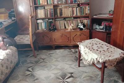 Casă cu 3 camere cu Teren 770 Mp în Central - 1