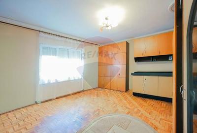 Casa de vanzare in zona Calea Clujului, Str. Tileagdului - 2