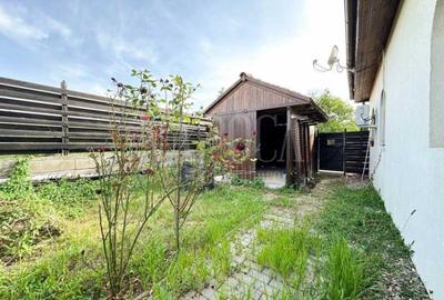 Casa 4 camere de vanzare in Dezmir - 4