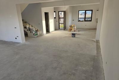 Casă individuală cu 4 camere cu Canalizare în Dezmir - 8