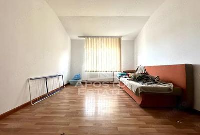 Apartament 2 camere, decomandat, zona Dambovita - 1
