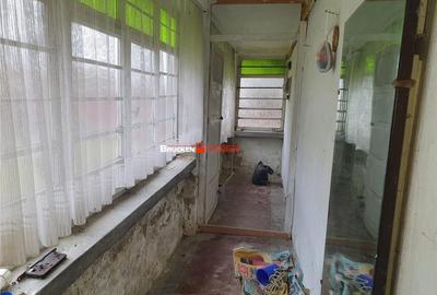 Casă cu 2 camere cu Teren 1543 Mp în Central - 3