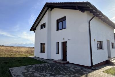 Casă individuală cu 5 camere cu Canalizare în Broscărie - 3
