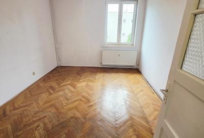 Apartament cu 2 camere decomandat în Sud - 3