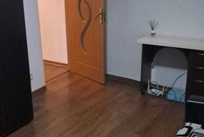 Apartament cu 2 camere în Micro 6 - 2