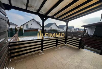 Casă cu 3 camere cu Teren 300 Mp în Ipotești - 2