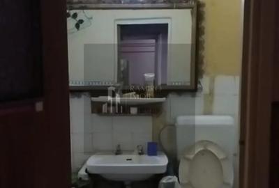 Apartament cu 3 camere semidecomandat în 1 Decembrie 1918 - 1