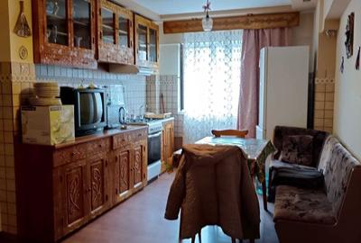Apartament cu 2 camere decomandat în Central - 2