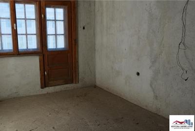 Casa/Spatiu Comercial sau pentru Birouri de Zona Tarnaveni - 6