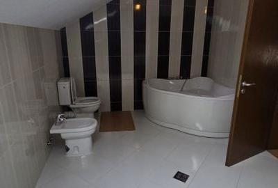 Casă cu 4 camere în Central - 10