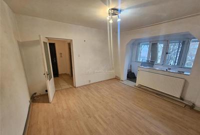 Resita, 2 Cam. Cf. 1, Et. 1, Micro 2 - 3