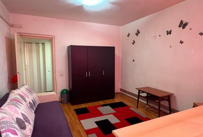 Apartament cu 2 camere decomandat în Circumvalațiunii - 2