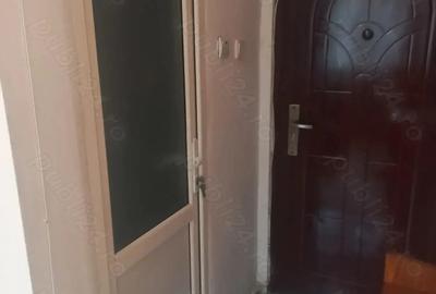 Garsonieră decomandată în Central - 2