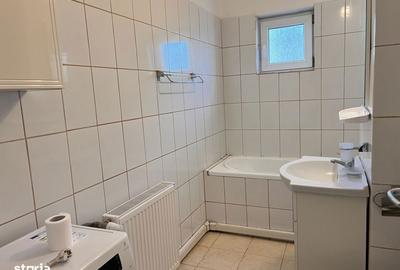 Garsonieră decomandată, mobilată în Reșița - 2