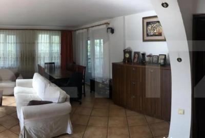Casă cu 7 camere cu Teren 537 Mp în Micro 3 - 6