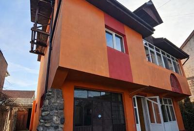 Casă cu 6 camere cu Teren 450 Mp în Calea București - 10