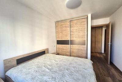 Apartament cu 2 camere decomandat, mobilat în Tractorul - 10