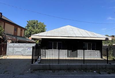 Casă cu 4 camere cu Teren 880 Mp în Gugești - 2