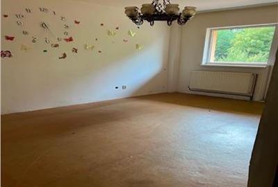 Apartament cu 4 camere, decomandat - zona Racadau - 5