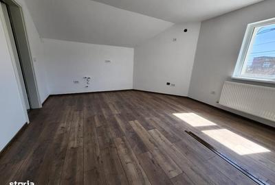 Spațiu comercial, de 242 mp, în Central - 3