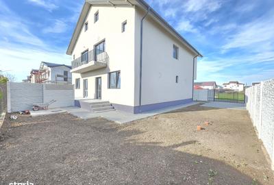 Casă cu 4 camere în Central