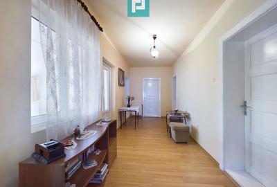 Casă cu 5 camere cu Teren 720 Mp în Central - 14