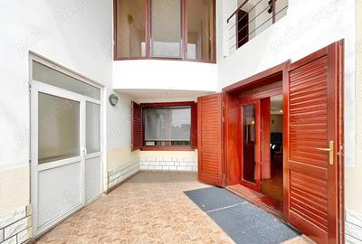 Casă cu 6 camere în Central - 8